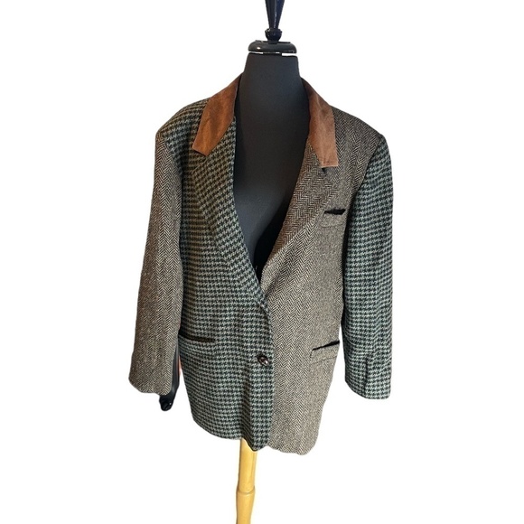 Pre- loved, Vintage, 90's, Plaid Herringbone, women size large blazer.